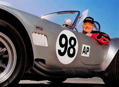 Ford - Legato alla casa americana dell’Ovale blu, Shelby dopo i primi successi nelle competizioni ha collaborato per 60 anni firmando anche l’ultima Mustang GT500, la più potente di sempre. width=