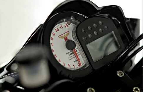 Moto Morini - Si potrà fare una sola offerta per nominativo senza limite minimo di prezzo, ma con limite massimo di 13.900 euro che sarà il prezzo di vendita al pubblico.  width=