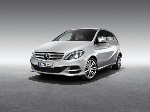 Mercedes-Benz - Attesa protagonista del prossimo Motor Show di Bologna, in programma dal 5 al 9 dicembre prossimi, Mercedes-Benz espone due anteprime italiane, che sottolineano l’impegno del marchio nello sviluppo di vetture efficienti ed ecosostenibili. width=