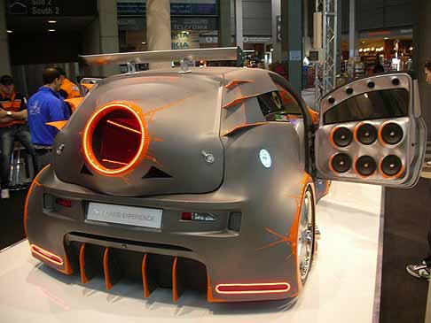 My Special Car - My Special Car Show - The Sound Experience vetture con tuning estremo con posteriore e autoparlanti da urlo alla Fiera di Rimini regno del Tuning width=