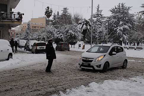 Acquaviva delle Fonti - La Puglia sotto la mosa del gelo, forti nevicate width=