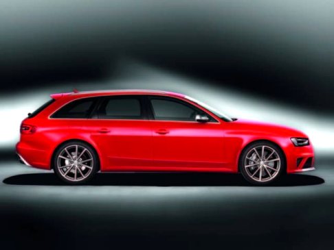 Audi - New Audi RS4 Avant station wagon fiancata laterale width=