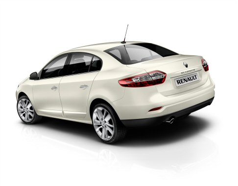 Renault - La nuova Renault Fluence propone nel design il nuovo stile del marchio, avvalendosi di luci diurne a LED che contribuiscono ad accentuare il suo look moderno.  width=
