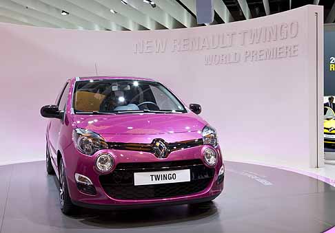 Renault - New Renault Twingo on booth width=