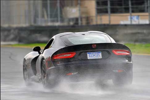 SRT - New Viper SRT GTS la nuova supercar americana width=