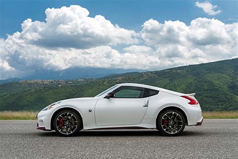 Nissan 370Z NISMO 2015
