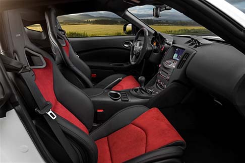 Nissan 370Z NISMO 2015