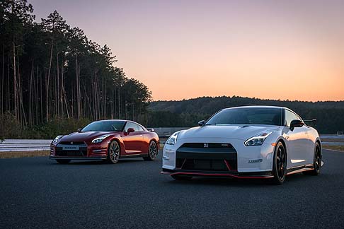 Nissan - Gli esclusivi pneumatici Nismo, sviluppati da Dunlop, offrono eccezionali caratteristiche di aderenza e maneggevolezza. width=