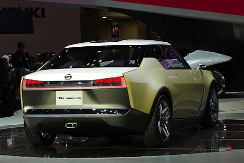 Nissan - La denominazione IDx, assegnata ai due veicoli, si traduce con Identificazione per ID, mentre la x è la variabile che rappresenta i nuovi valori e i sogni nati da questa forma di comunicazione. width=