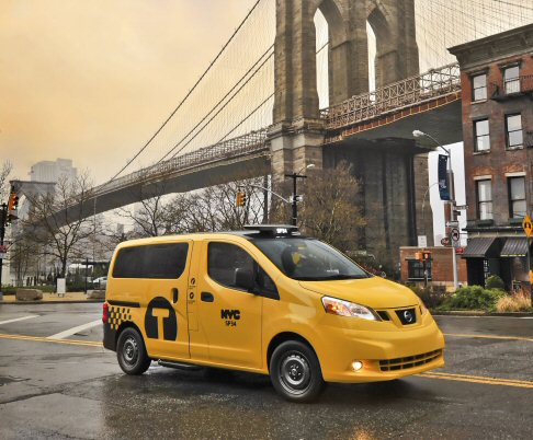 Nissan - “Nissan NV200 sarà il taxi più sicuro, comodo e funzionale che la città di New York abbia mai avuto” ha detto il Sindaco Michael R. Bloomberg.  width=