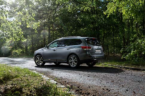 Nissan - La Russia rappresenta, in termini di volumi di vendita, il quinto mercato globale per Nissan, in un territorio in cui il marchio è passato alla quinta posizione, dall'ottavo posto dello scorso anno. width=