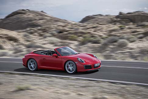 Porsche - Con i nuovi sistemi di assistenza ottimizzati, le possibilità di personalizzazione della 911 sono più ampie. width=