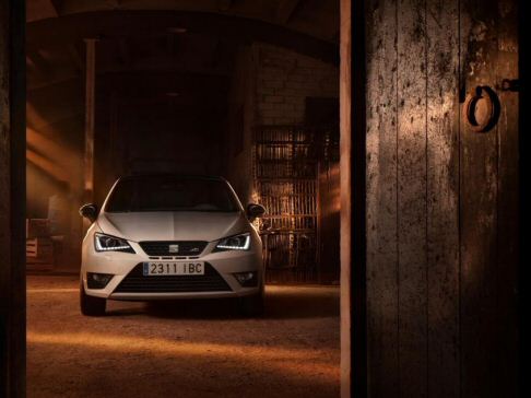 Seat - La nuova Seat Ibiza Cupra presenta caratteristiche distintive come un design accattivante, prestazioni elevate e tecnologia all’avanguardia width=