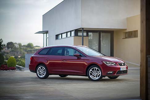 Seat - La vettura viene proposta con due motorizzazioni TDI: Il 1.6 TDI 105 CV e il 2.0 TDI 150 CV, che promettono senza deludere le aspettative, prestazioni elevate e massima efficienza.  width=