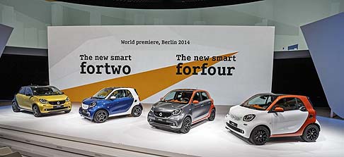 Smart - Novità in arrivo per la gamma Smart che vede rinnovarsi la piccola citycar tedesca Fortwo, migliorata nel comfort e nell’estetica. Mentre nella versione a quattro posti Forfour compare il motore posteriore width=