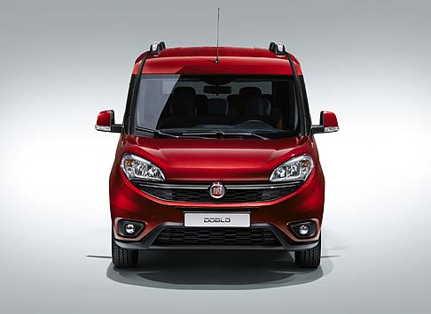 Fiat - Per quanto riguarda l’infotainment, il Nuovo Doblò propone due livelli di contenuti, a seconda degli allestimenti. width=