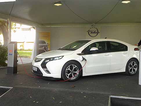 Opel - MotechEco 2011 con la nuova Opel Ampera width=