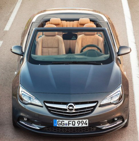 Opel - Tra le dotazioni dedicate alla sicurezza Opel Cascada vanta un sistema di fari anteriori autoadattivi AFL+Adaptive Forward Lighting) con 11 funzioni automatiche. width=