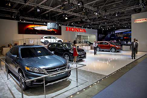 Honda - Padiglione Honda Moscow Motor Show 2012 esposti tutti i modelli Honda venduti in Russia width=