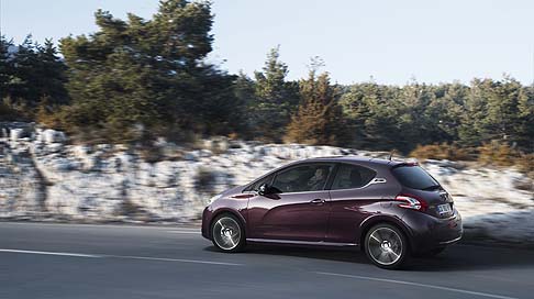 Peugeot - Il listino prevede prezzi compresi tra 20.350 e 21.200 euro.  width=