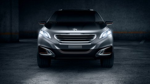 Peugeot - In dettaglio, lunghezza e larghezza si attestano rispettivamente su valori pari a 4,14 e 1,74 metri. width=
