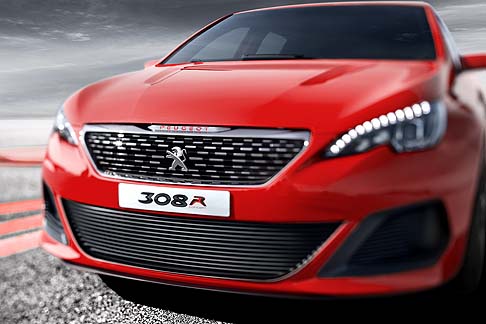 Peugeot - Sotto l’originale carrozzeria bicolore in carbonio, della Peugeot 308 R, pulsa il motore della RCZ R, il 4 cilindri benzina 1.6 l itri, da 270 CV. width=