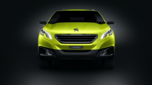 Peugeot - Chiude il parterre la Peugeot 2008 Concept, crossover urbano agile, versatile, dallo stile raffinato e deciso, pensato per chi ama la città , ma anche l’evasione. width=