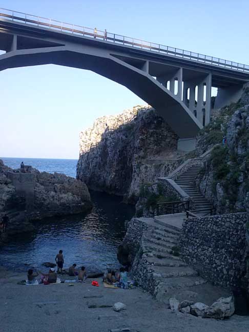 Litorale Adriatico Salento - Ponte Ciolo alto oltre 40 metri width=