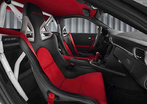 Porsche - Porsche 911 GT3 RS 4.0 interni sportivi e sedili racing vettura width=