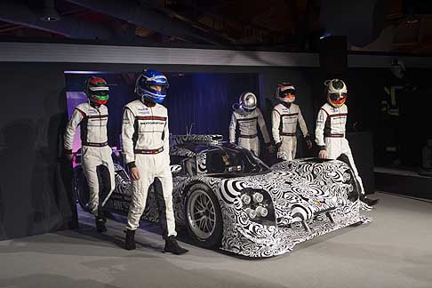 Porsche - Porsche 919 ibrida progetto LMP1 e i drivers width=
