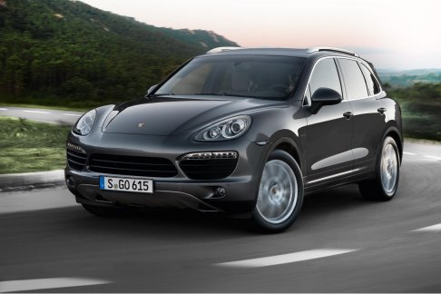Porsche - Porsche Cayenne S diesel verrà presentata al Paris Motor Show 2012 width=