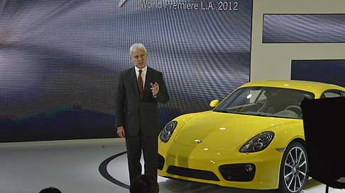 Porsche - Le dotazioni prevedono la presenza di cerchi maggiorati nel diametro ed ora offerti nelle misure da 18 e 19 pollici.  width=