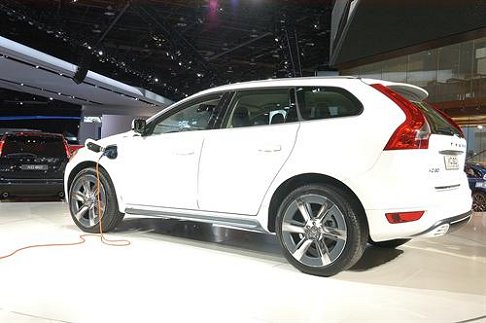 Volvo - Prototipo Volvo XC60 Plug-in Hybrid al Salone di Detroit width=