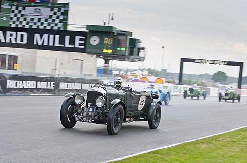 Bentley - Racing Le Mans Classic sul circuito di Sarthe width=