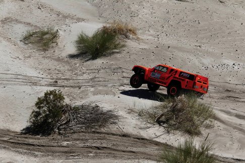 dune di sabbia - Rally Raid per la Hummer H3 del pilota USA Robby Gordon width=