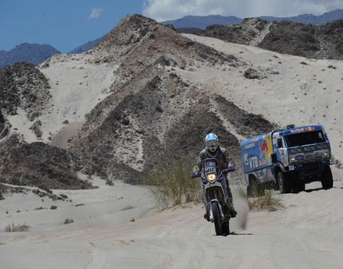 Volkswagen - Rally Dakar 2011 tappa sulle montagne delle Ande width=