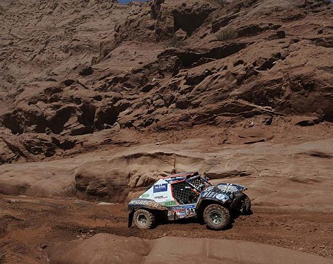 Rae - Dakar 2011 veicolo Rae 4x2 MC width=