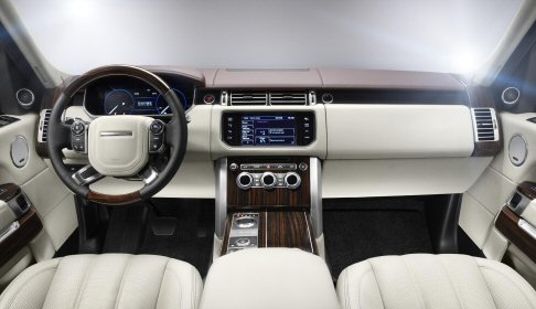 Lan Rover - La nuova Range Rover, potrà essere ordinata in seguito al Salone di Parigi, mentre le consegne sono previste da gennaio 2013 e sarà disponibile in oltre 160 Paesi.  width=