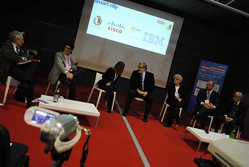 Smart City - Smau Bari relatori del Workshop Smart City «Le città Inteligenti: Opportunita per le imprese del territorio » width=