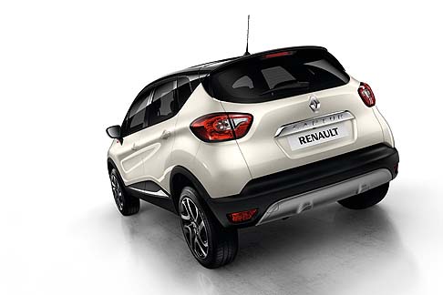 Renault - La gamma delle unità disponibili sulla Renault Captur Helly Hansen include le motorizzazioni benzina TCe da 90 e 120 CV e diesel dCi da 90 CV, abbinabili al cambio automatico ECD o manuale.  width=