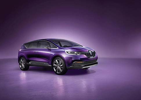 Renault -  A Francoforte, il brand Renault presenta in via ufficiale il sesto tassello del progetto di design ispirato al ciclo della vita con la Initiale Paris, che rappresenta la tappa Wisdom, ossia saggezza, apertura mentale.  width=