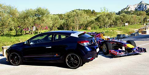 Renault - Nuova Renault Megane versione limitata Red Bull Racing RB8 width=