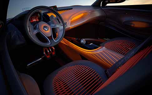 Renault - Renault Captur Concept interni width=