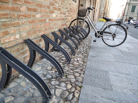 Nuove rastrelliere Reggio Emilia - Rimozione vecchie rastrelliere molto più funzionali e sicure delle nuove a Reggio Emilia