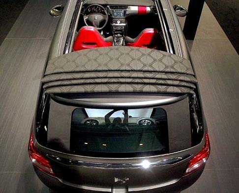 Citroen - Sono presenti tre veicoli che ci offrono uno sguardo sulle tendenze future in fatto di stile: CITROËN C3 Aircross Lunar, C4 Lounge Sport White e C3 Parisian Vintage. width=