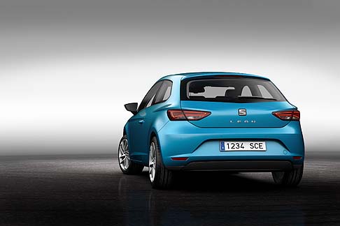 Seat - Per la nuova Leon SC, la SEAT offre una gamma ricca di soluzioni per l’infotainment, come il sistema SEAT Easy Connect. width=