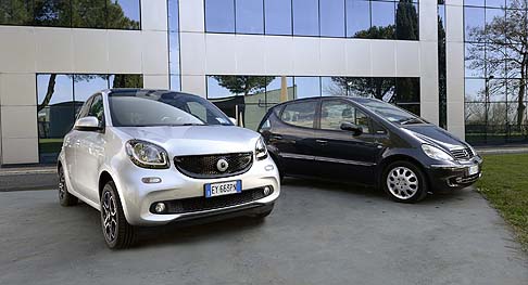 Smart - La nuova Smart Forfour si avvale di un’inedita motorizzazione da 90 CV, che ai aggiunge alle altre unità presenti in gamma e che la avvicina al modello Mercedes Classe A width=