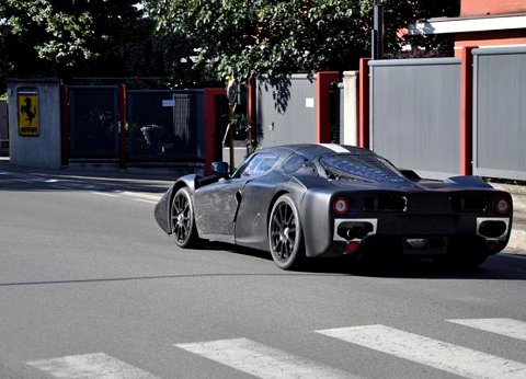 Ferrari - Spy cars Ferrari F70 con probabile motore V12 da 6.2 litri e sistema sistema KERS width=