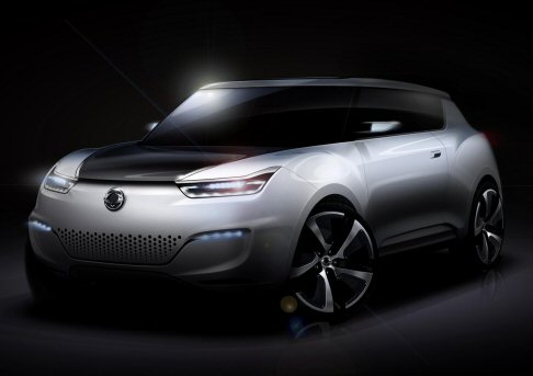Ssangyong - Immancabile presenza del parterre parigino, la coreana Ssangyong anticipa attraverso un teaser, l’interessante concept ecologica dal cuore elettrico e-XIV Concept. width=