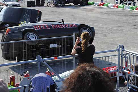 Ingresso Fiera - Show degli stuntment su due ruote al Meditteranea Show Motors width=